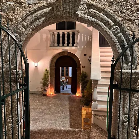 Palazzo Umberto 3* 몬타우로